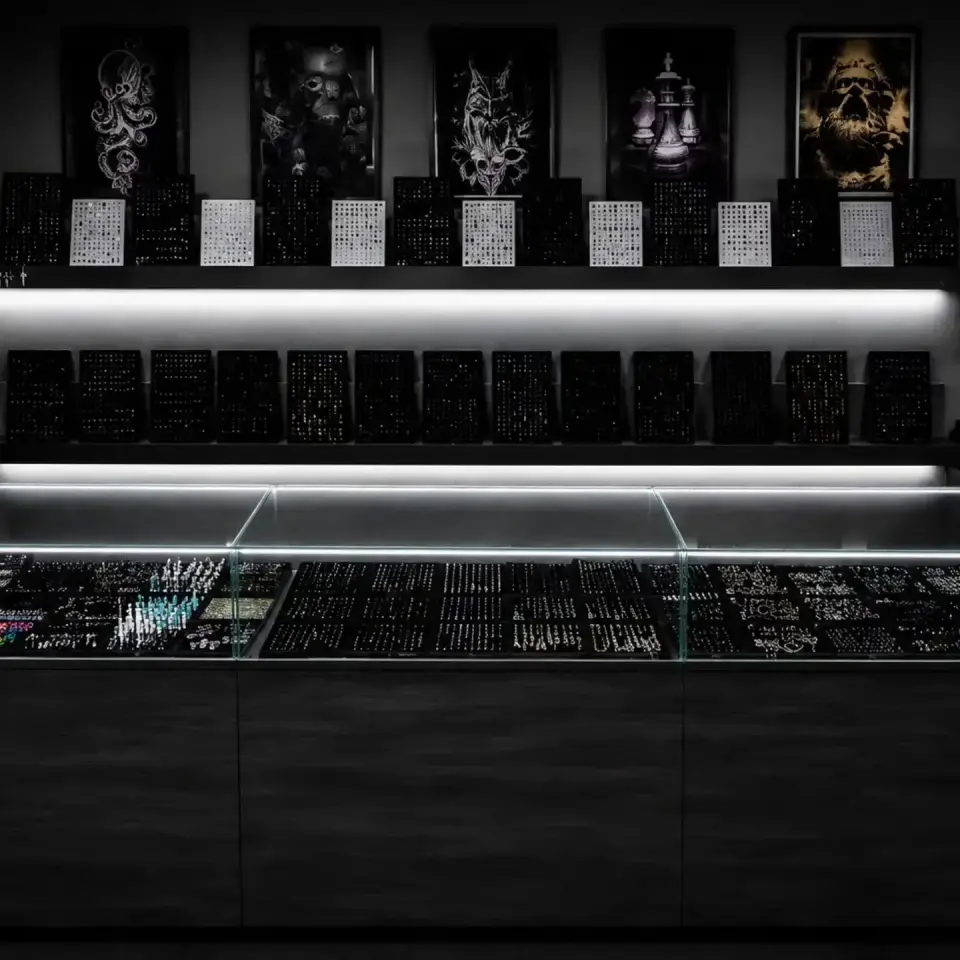LuxPiercing gallery item