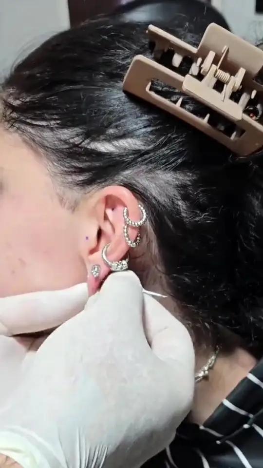 LuxPiercing gallery item