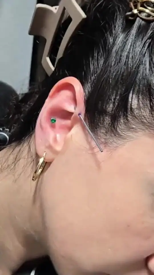 LuxPiercing gallery item