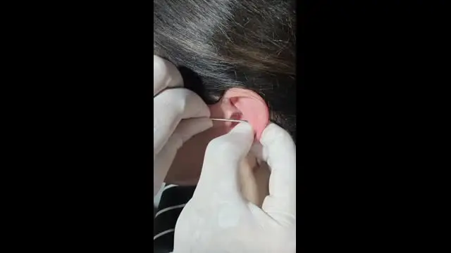 LuxPiercing gallery item