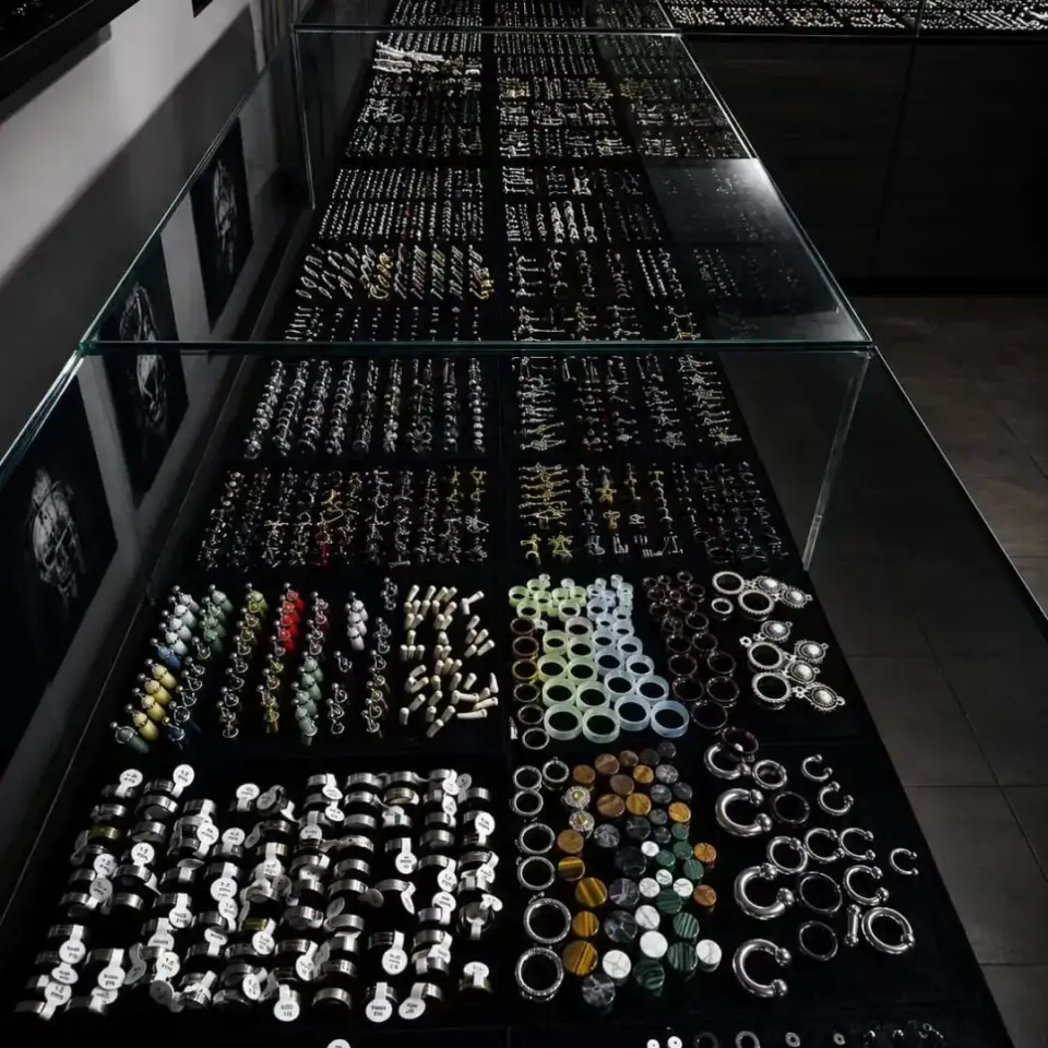 LuxPiercing gallery item